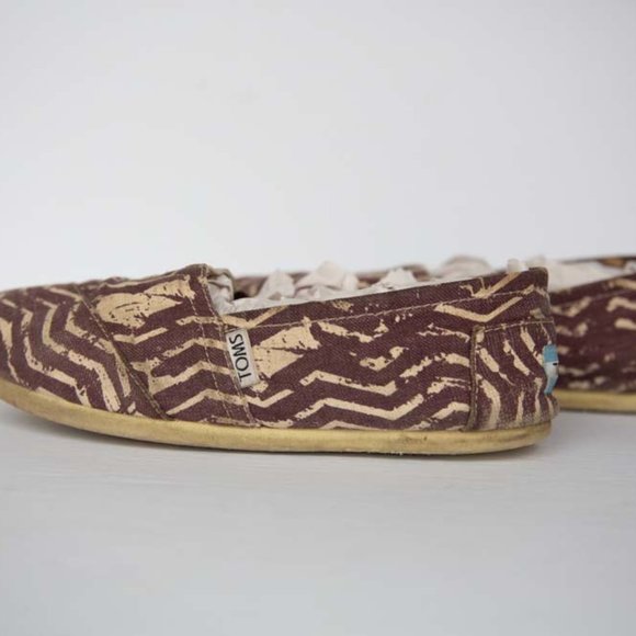 Gently used TOMS - Picture 12 of 12